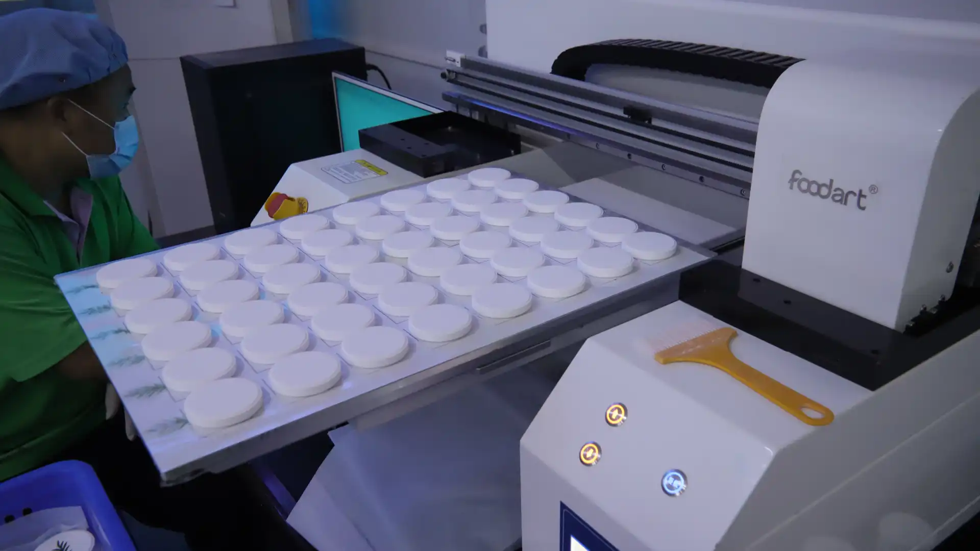 Color inkjet printer Color inkjet printer